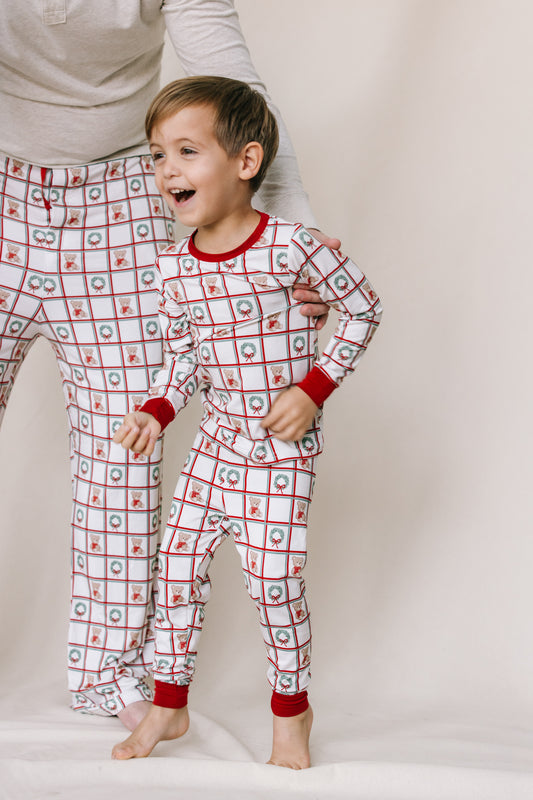 Holiday Teddies Two-Piece Set: Pre-order ships by 9/25